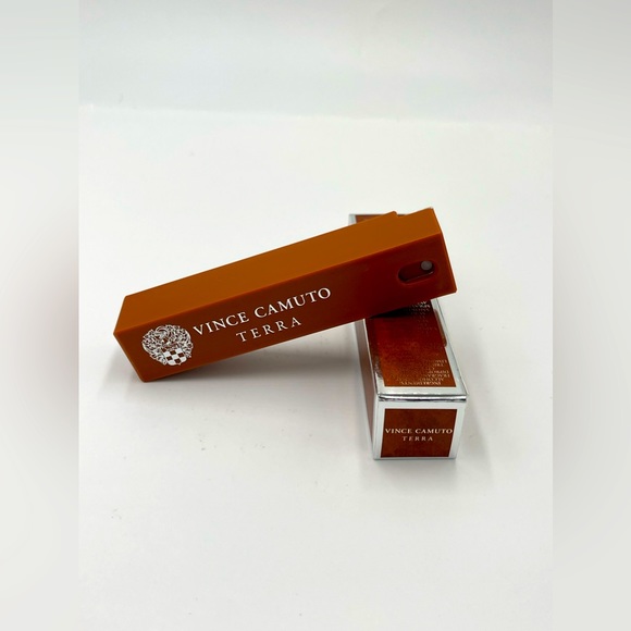 Vince Camuto Terra Eau de Toilette Travel Spray, 0.5 Fl Oz - Picture 5 of 6
